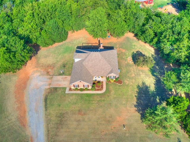 12374 Fairfield Road, Guthrie, OK 73044