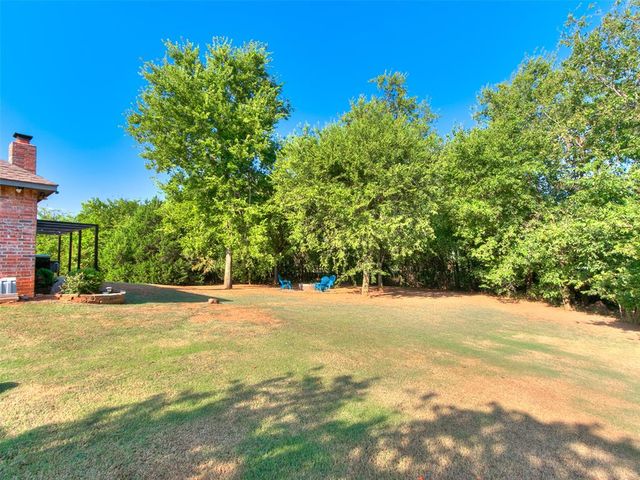 12374 Fairfield Road, Guthrie, OK 73044