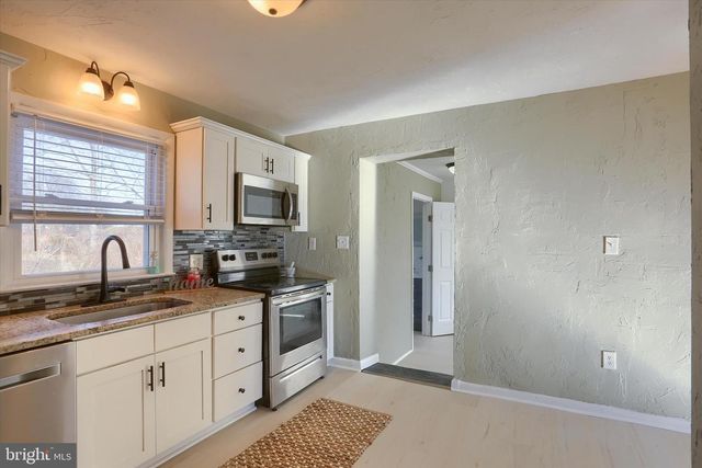 4571 S SALEM CHURCH RD, Dover, PA 17315