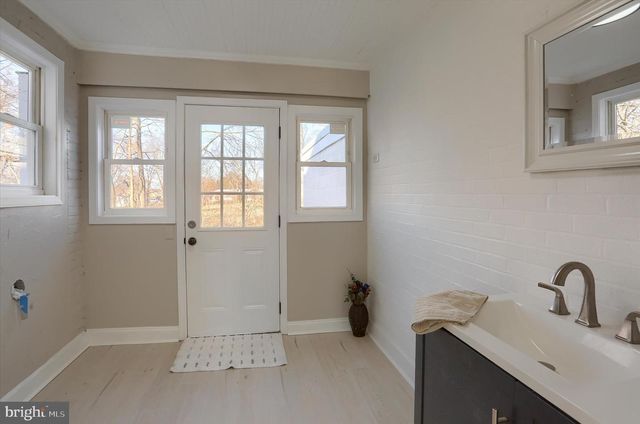 4571 S SALEM CHURCH RD, Dover, PA 17315