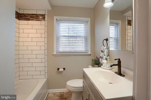 4571 S SALEM CHURCH RD, Dover, PA 17315