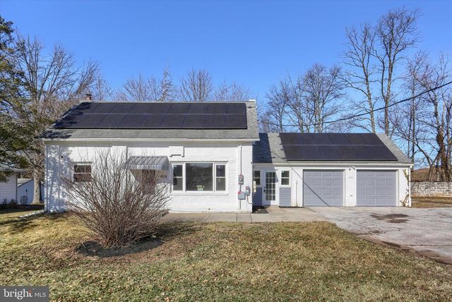 4571 S SALEM CHURCH RD, Dover, PA 17315