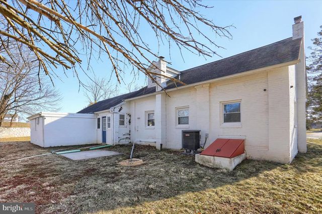 4571 S SALEM CHURCH RD, Dover, PA 17315