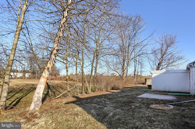 4571 S SALEM CHURCH RD, Dover, PA 17315