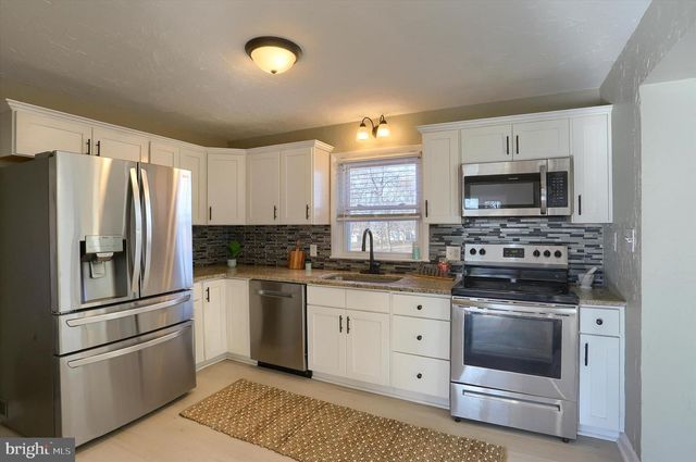 4571 S SALEM CHURCH RD, Dover, PA 17315