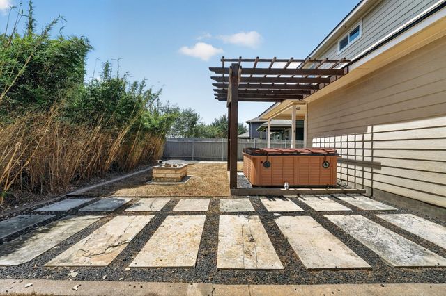1703 Comfort LN, Austin, TX 78748