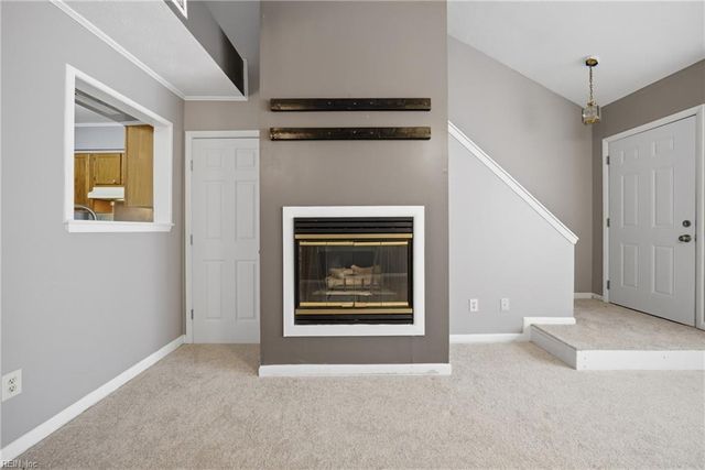 32 Riverchase DR, Hampton, VA 23669