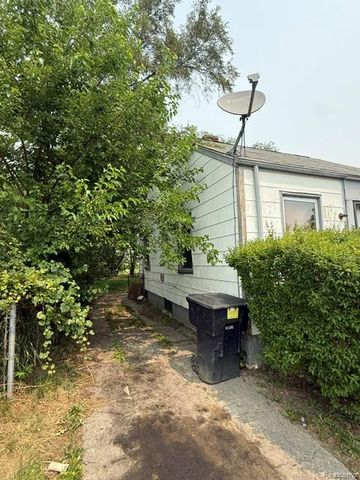 14445 Alma Street, Detroit, MI 48205