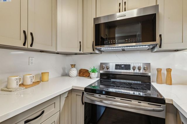 213 Ladera Plz, Union City, CA 94587