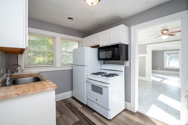 501 W COLUMBIA Terrace, Peoria, IL 61606