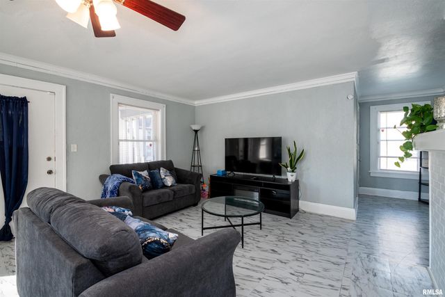 501 W COLUMBIA Terrace, Peoria, IL 61606