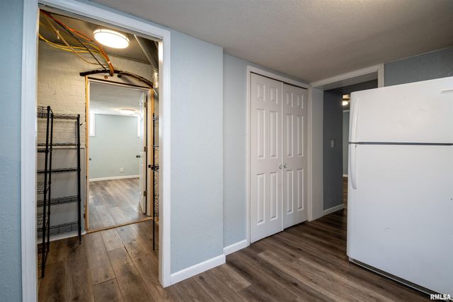 501 W COLUMBIA Terrace, Peoria, IL 61606