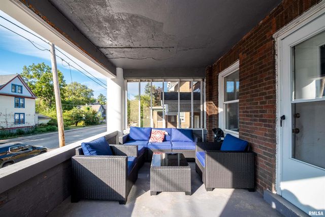 501 W COLUMBIA Terrace, Peoria, IL 61606