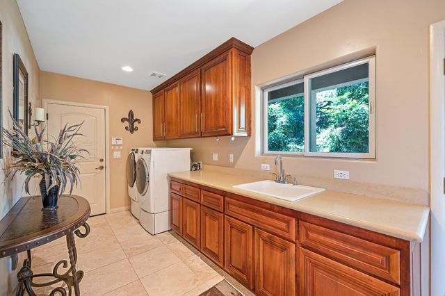 2981 Capetanios Dr, El Dorado Hills, CA 95762