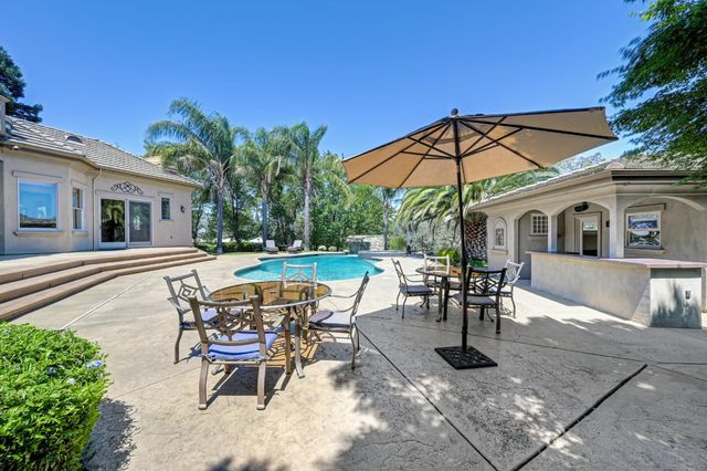 2981 Capetanios Dr, El Dorado Hills, CA 95762