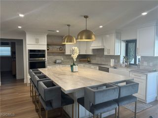 5241 SW 2nd PL, Cape Coral, FL 33914