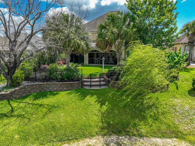969 Bluffview Dr., Myrtle Beach, SC 29579