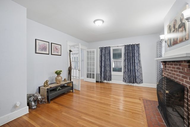 115 Pasadena St, Springfield, MA 01108