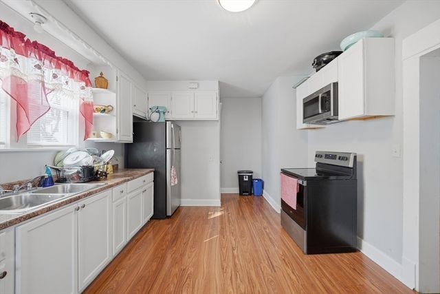 115 Pasadena St, Springfield, MA 01108