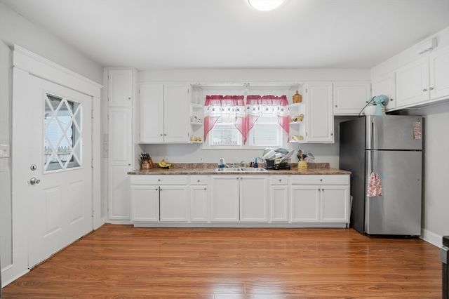 115 Pasadena St, Springfield, MA 01108