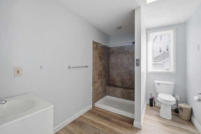 115 Pasadena St, Springfield, MA 01108