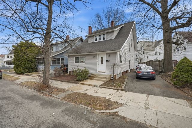 115 Pasadena St, Springfield, MA 01108