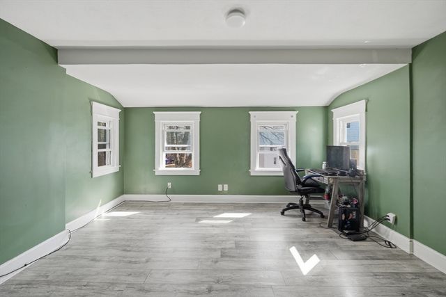 115 Pasadena St, Springfield, MA 01108