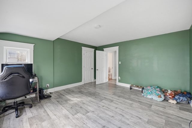 115 Pasadena St, Springfield, MA 01108