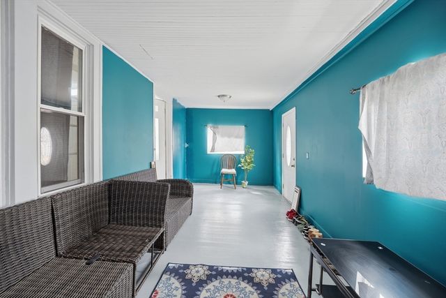 115 Pasadena St, Springfield, MA 01108