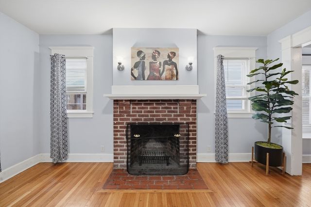 115 Pasadena St, Springfield, MA 01108