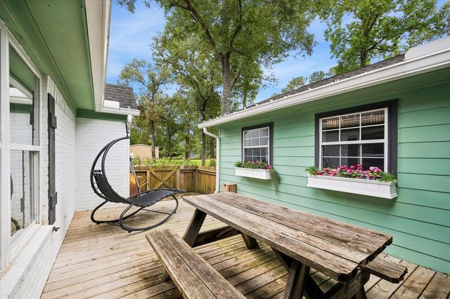15432 Esther Drive, Conroe, TX 77384