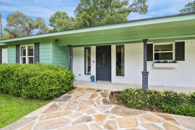 15432 Esther Drive, Conroe, TX 77384