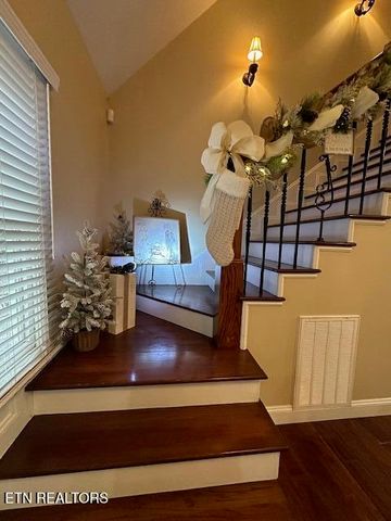 2004 Twin Fawn Tr, Middlesboro, KY 40965