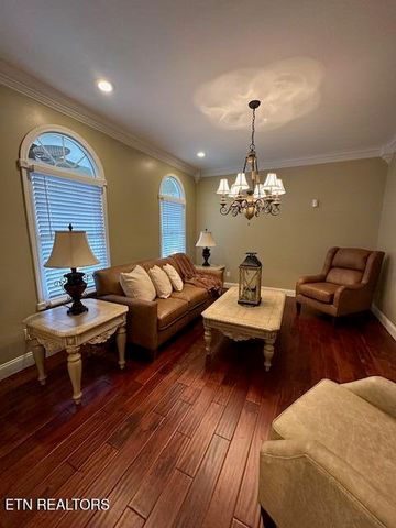 2004 Twin Fawn Tr, Middlesboro, KY 40965