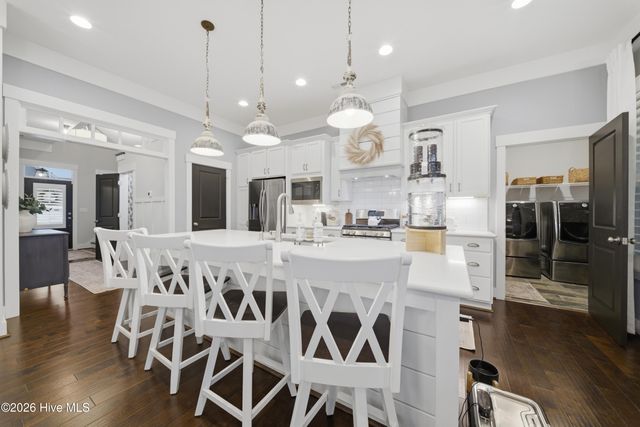 419 Campus Drive, Moyock, NC 27958