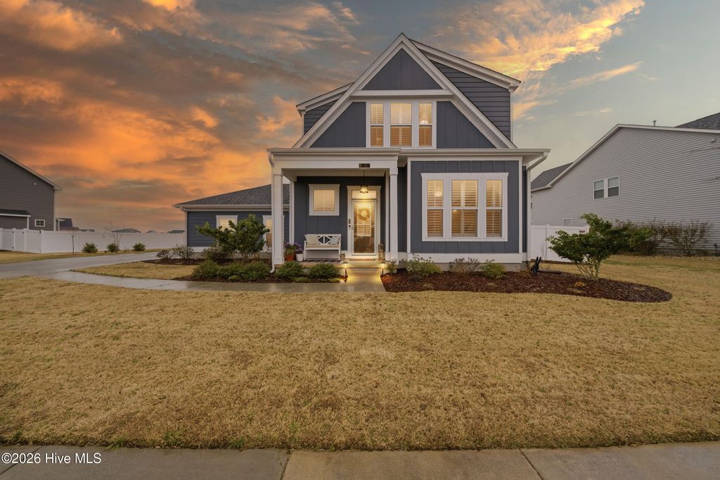 419 Campus Drive, Moyock, NC 27958