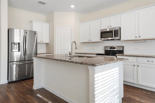 5509 Brentlawn Drive, Fort Worth, TX 76179