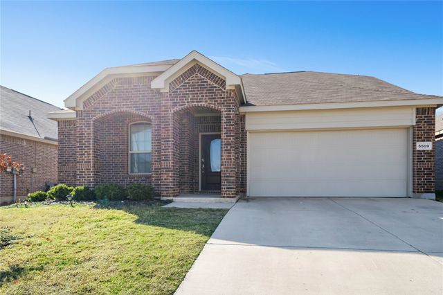 5509 Brentlawn Drive, Fort Worth, TX 76179