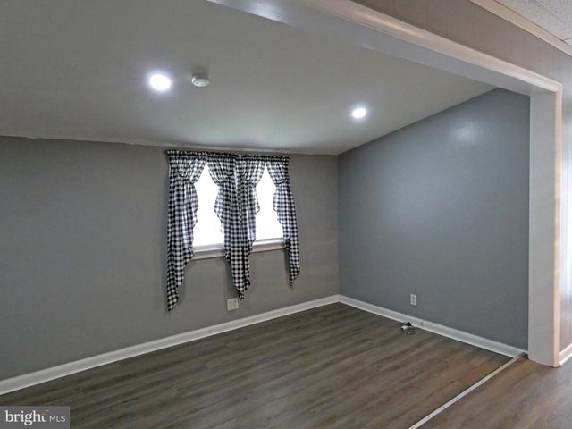 340 JACKSON AVE, Carneys Point, NJ 08069