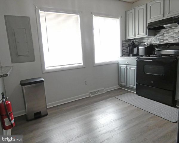 340 JACKSON AVE, Carneys Point, NJ 08069