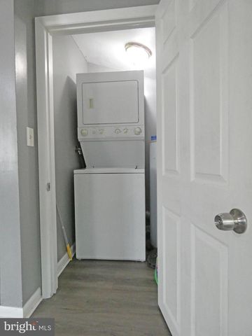 340 JACKSON AVE, Carneys Point, NJ 08069