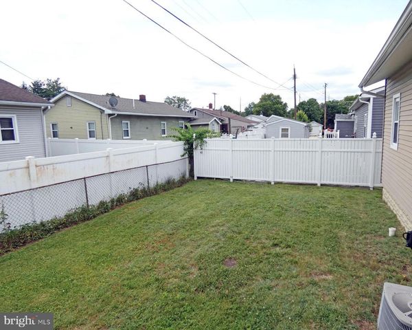 340 JACKSON AVE, Carneys Point, NJ 08069