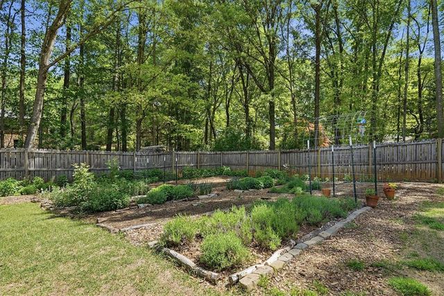 501 Hickory Lane, Pendleton, SC 29670