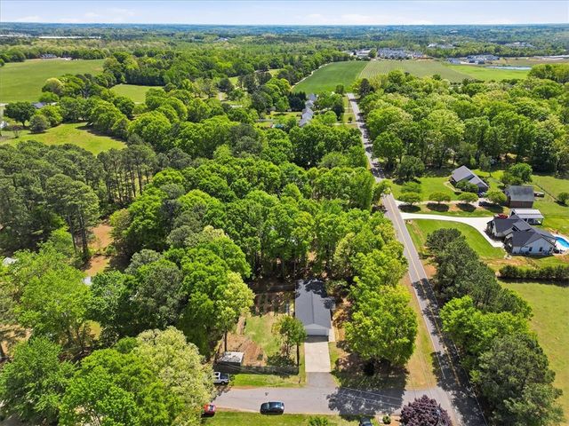501 Hickory Lane, Pendleton, SC 29670