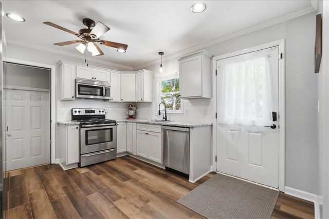 501 Hickory Lane, Pendleton, SC 29670