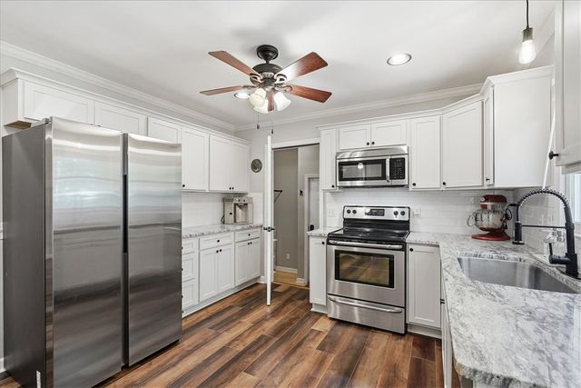 501 Hickory Lane, Pendleton, SC 29670