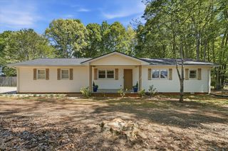 501 Hickory Lane, Pendleton, SC 29670