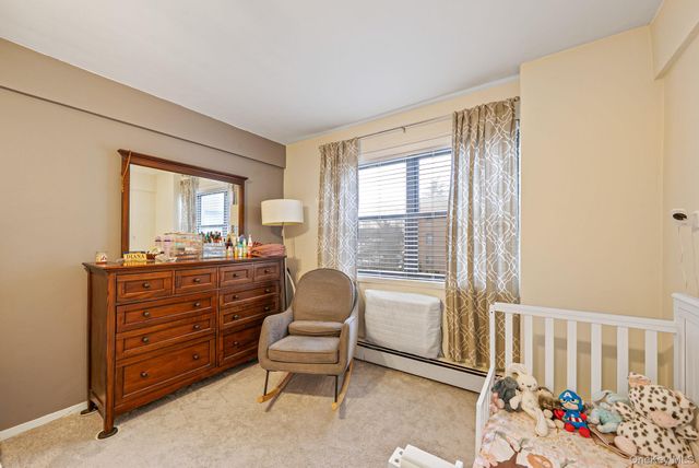 25 Park Place 2L, Great Neck, NY 11021