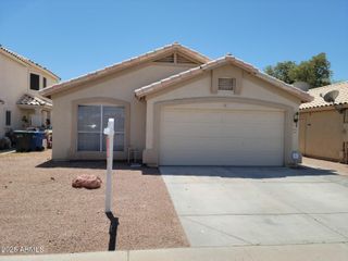 4163 E SILVERWOOD Drive, Phoenix, AZ 85048
