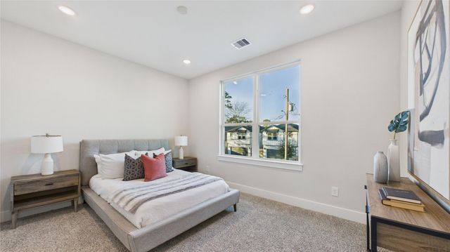 5027 Golden Forest Drive C, Houston, TX 77091